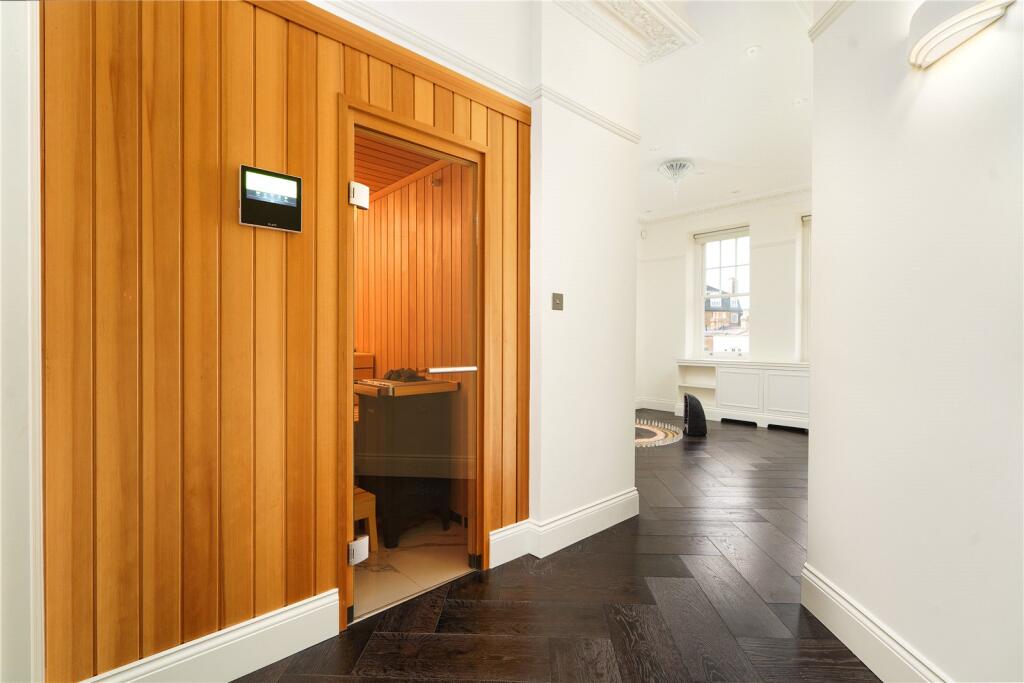 4 bedroom apartment for sale in North Gate, Prince Albert Road, St John's Wood, London, NW8